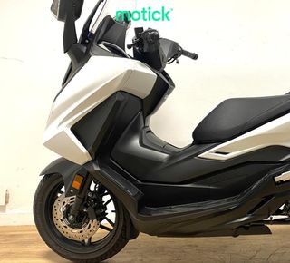 HONDA FORZA 125 (IVA DEDUCIBLE)(NUEVA 0KM-GARANT. 3AÑOS)