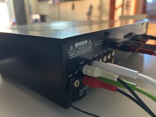 Amplificador Rotel A11 Tribute Negro