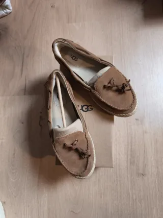 Zapatos UGG Channtal Mujer T38 Marrones