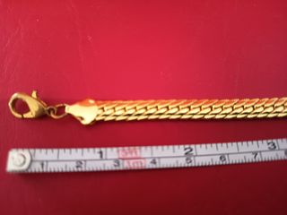 Pulsera dorada bisutería