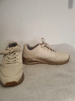 Zapatillas Skechers Street Beige