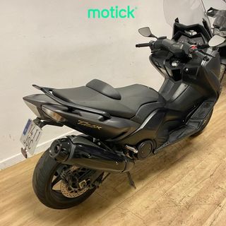 YAMAHA TMAX 530