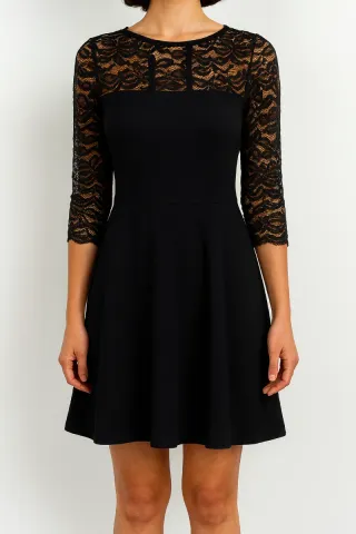 Vestido negro con encaje