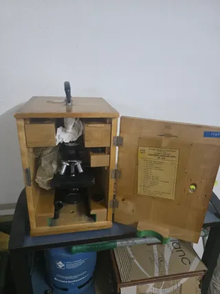 Microscopio PZO Laboratorio M 330