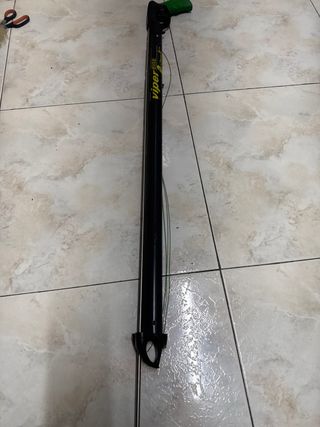 Arpón de pesca Viper Elite,como se ve en las fotos