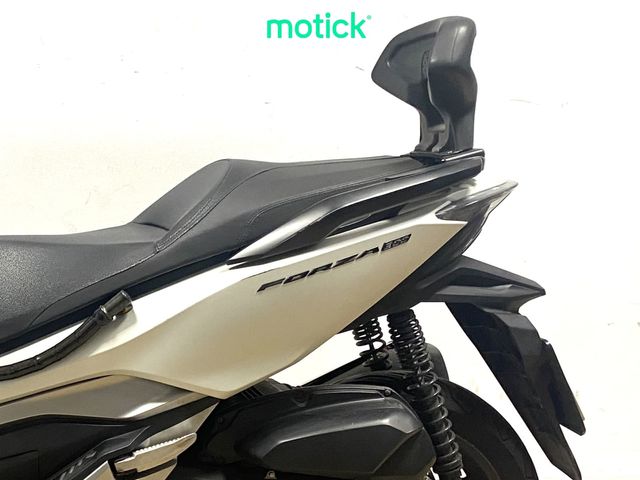 HONDA FORZA 300
