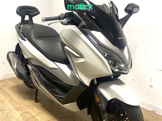 HONDA FORZA 300