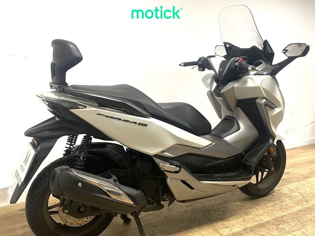 HONDA FORZA 300