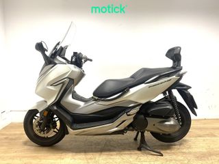 HONDA FORZA 300