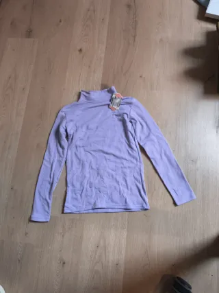 Camiseta térmica lila cuello alto M/L