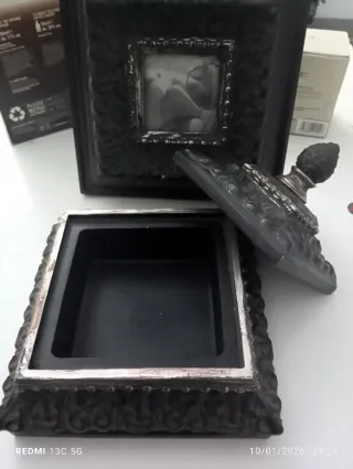 Joyero y Portafotos Negro y Dorado