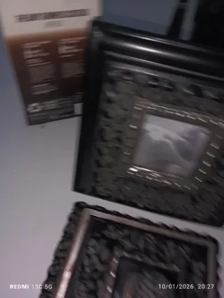 Joyero y Portafotos Negro y Dorado