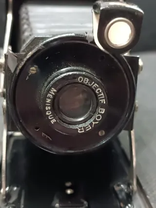 Cámara fotográfica antigua plegable