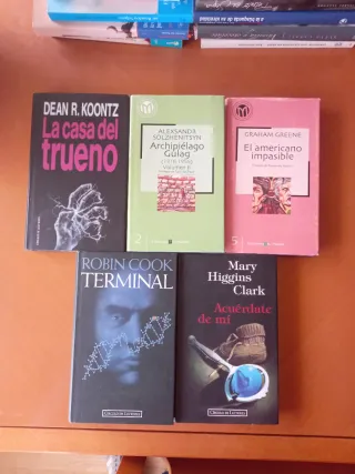 LOTE DE 45 LIBROS