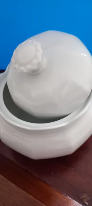 Bombonera porcelana Santa Clara