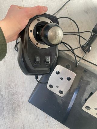 Volante Fanatec con Pedales y Cambio Manual