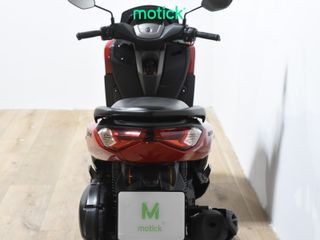 YAMAHA NMAX 125