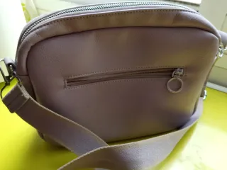 Bolso bandolera New Balance malva 4 cremalleras