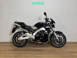 SUZUKI GSR 600