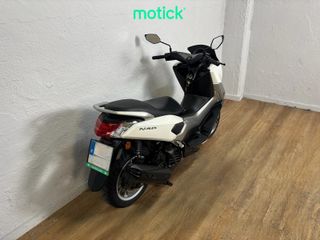 YAMAHA NMAX 125