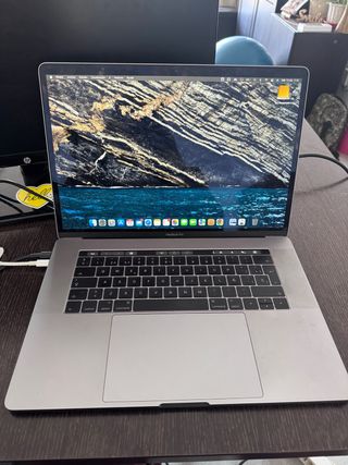 MacBook Pro 15’ i7 4 núcleos 16 gb