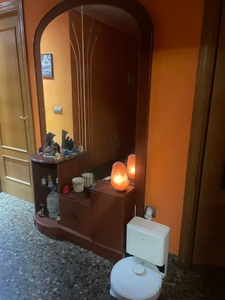 Mueble recibidor con espejo,madera ,escucho oferta