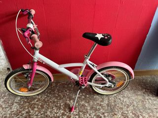 Bicicleta infantil rosa con ruedas de 16