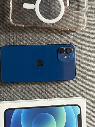 iPhone 12 64GB Azul, se regala funda
