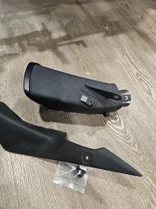 Escape de moto negro para Suzuki Gsx-1000 año 2015