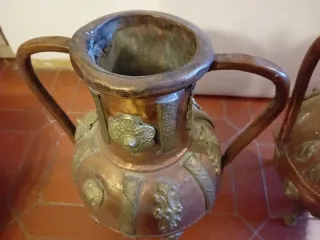 Cántaro / Ánfora antigua de bronce y latón
