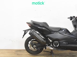 YAMAHA TMAX 560