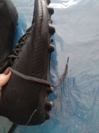 Zapatos de fútbol para césped