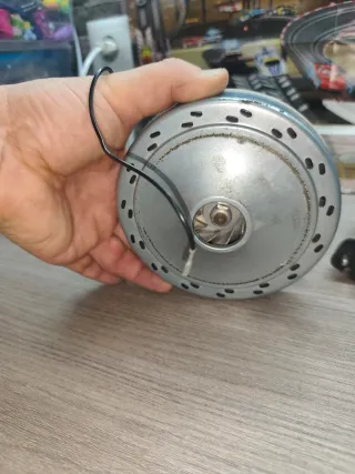 Aspiradora AEG, Motor DOMEL MKM 3323.