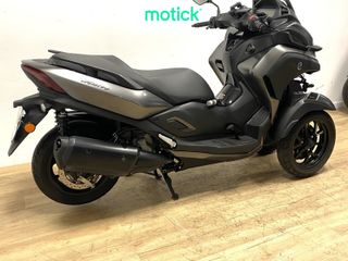 YAMAHA TRICITY 300