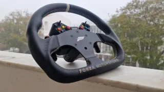Fanatec CSL Universal Hub + Wheel Forza