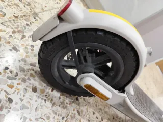 Patinete Eléctrico Xiaomi Mi Scooter 3 + cargador