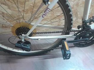 Bicicleta Btwin Rockrider Blanca