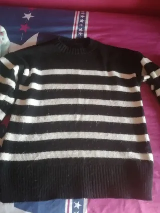 Jersey gris con parches de cuadros