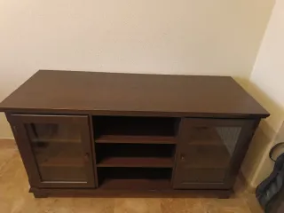 Mueble TV Ikea Markor Madera y Cristal