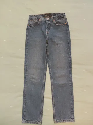 Pantalón vaquero azul Zara