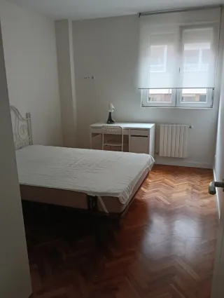 Alquilo habitación en piso compartido