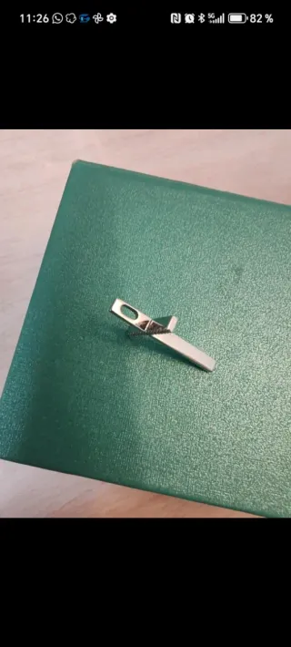 Cruz oro blanco y diamantes