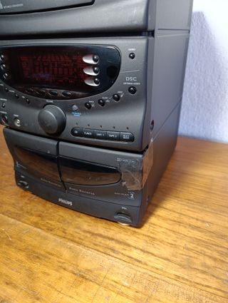 Equipo de Música Philips HiFi FW630