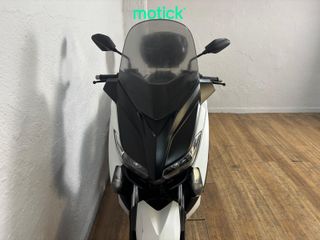 YAMAHA XMAX 400