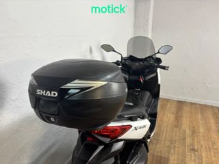 YAMAHA XMAX 400
