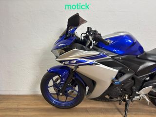 YAMAHA YZF R3