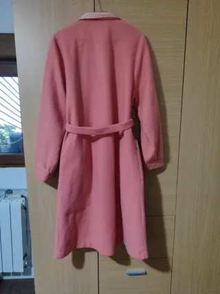 Bata polar rosa con cinto