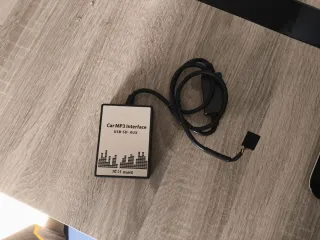 Adaptador MP3 Coche USB SD AUX