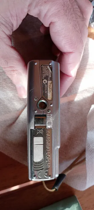 Cámara Digital Canon IXUS 850 IS Plata