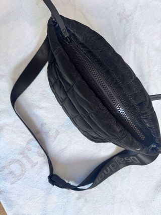 Bolso Desigual negro acolchado